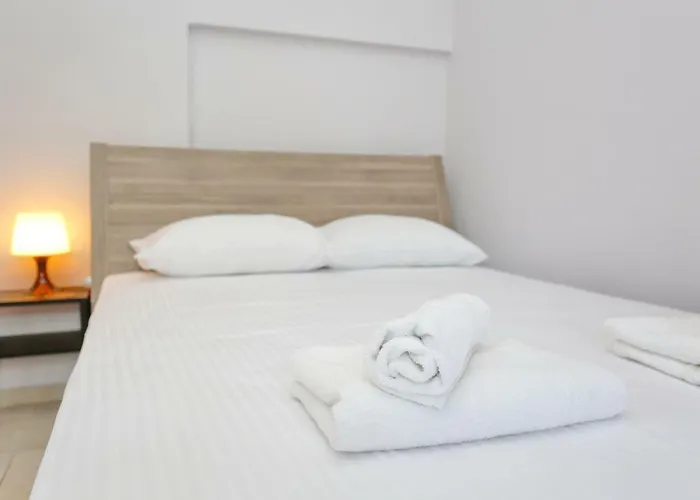 Pantheon Center Apartment *